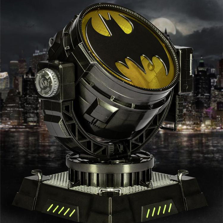 Светильник Paladone Настольная лампа Бэтмен Batwing Posable Desk Light