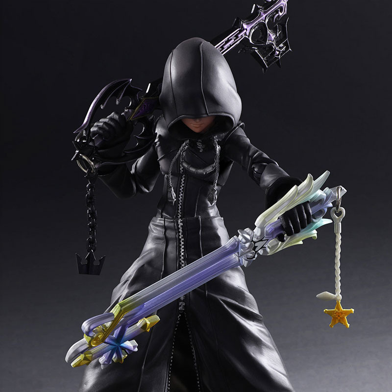 Play art. Фигурка Roxas Kingdom Hearts. Kingdom Hearts 2 Roxas Play Arts Kai фигурка.