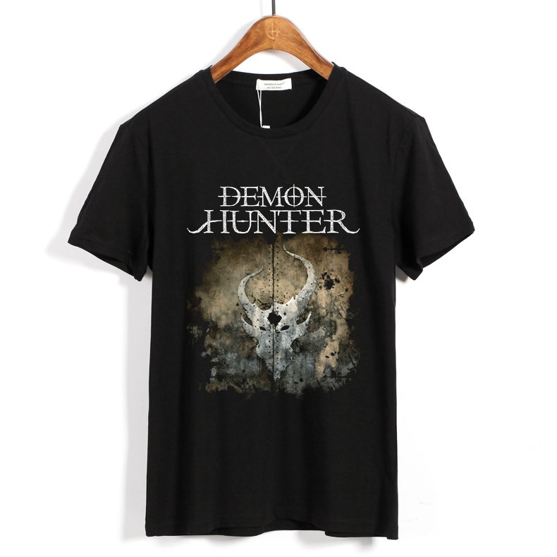 Metal hunter. Футболка Demon Hunter. Demon Hunter мерч. Дешевый мерч. Кэйа демон мерч.