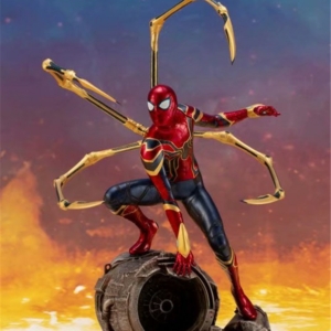 Статуэтка Человек-паук Боевая Версия Щупальца - vip super hero combat hero